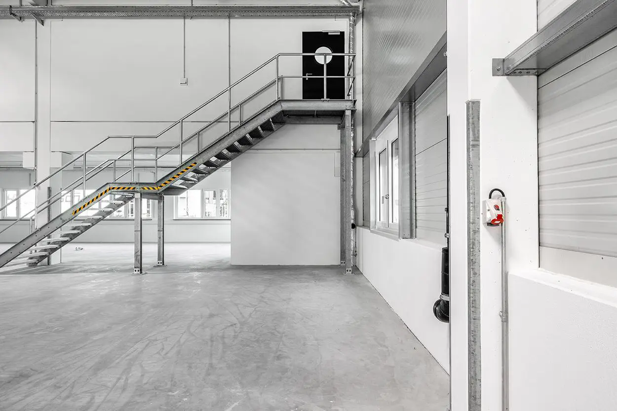 Metalltreppe für Industriegebäude