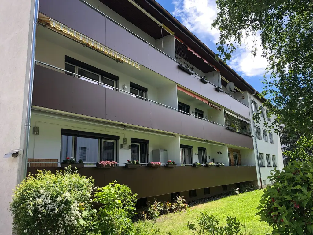 Sanierte Balkongeländer